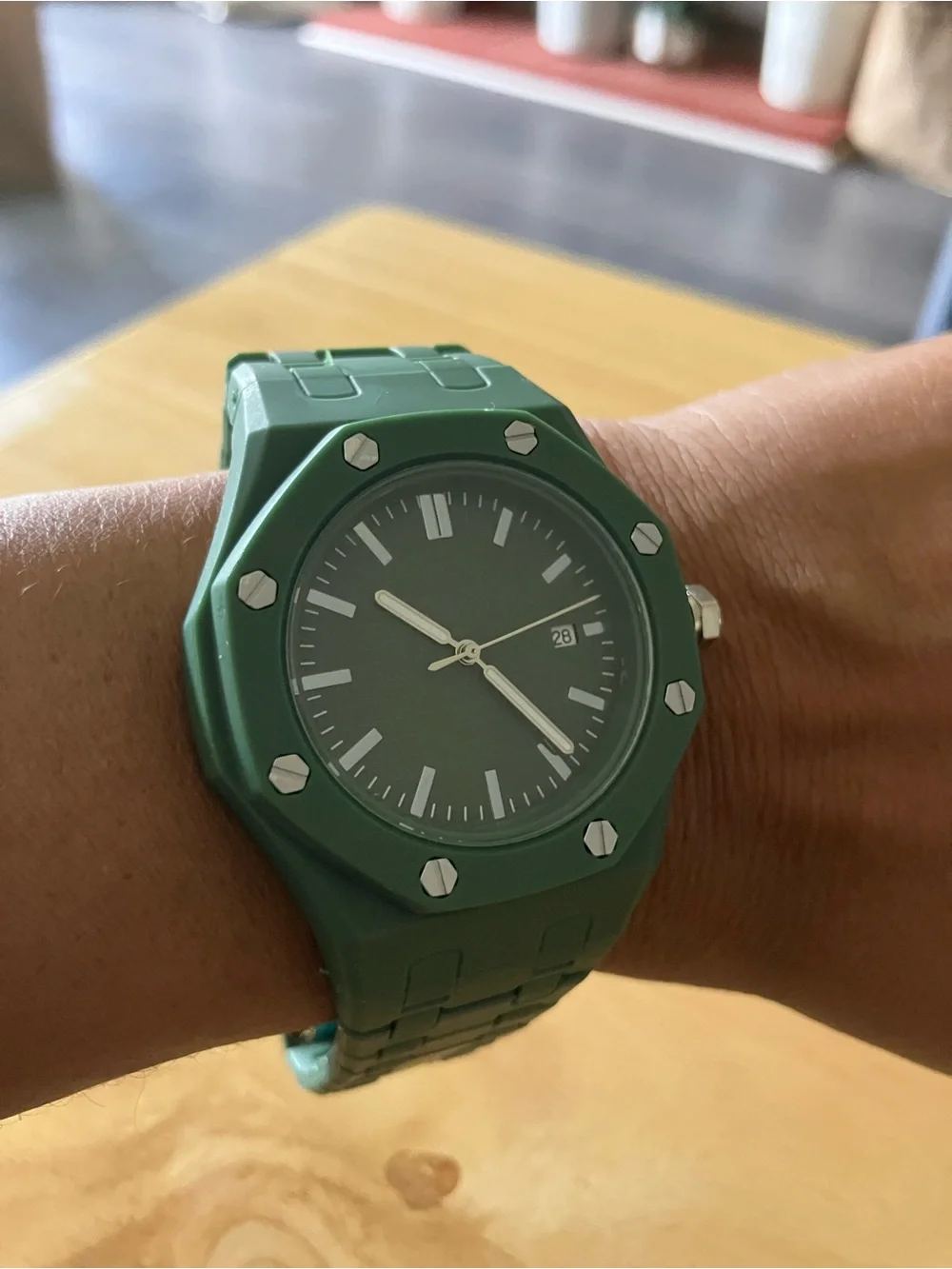 N/A stylish green